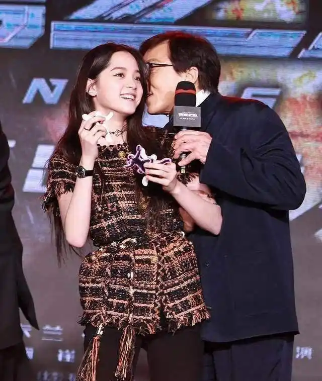 潜规则内幕_娱乐圈垃圾_娱乐圈乱象