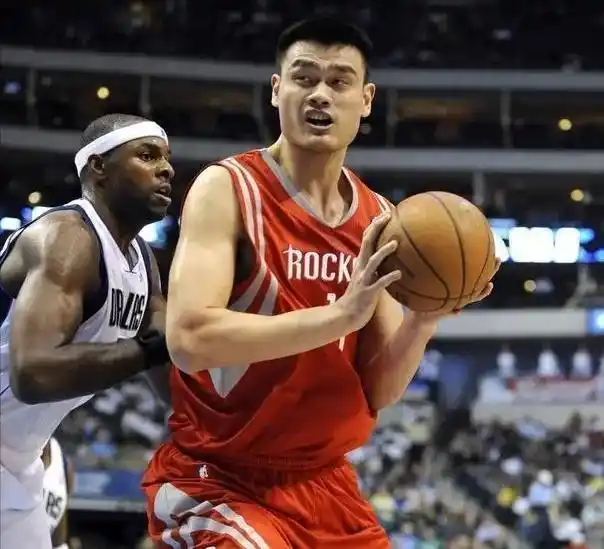 娱乐圈明星地位排名_中国最具影响力八大巨星_周润发演艺生涯