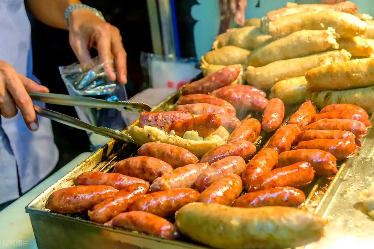 台湾特色怪菜小吃_台湾夜市怪菜_黑暗料理排行榜前十名网红,