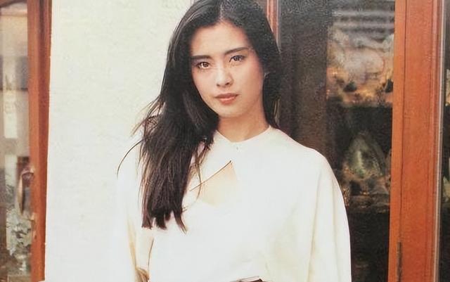 中国最美明星榜单 2023 女明星颜值排名 林志玲 迪丽热巴 王祖贤_中国十大的女明星排名榜